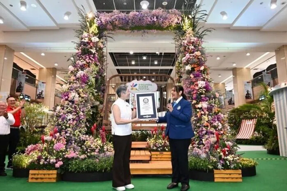 Pesta Taman Singapura, Singapore Garden Festival, Takashimaya Square, Guinness World Record, Most Flower on a Swing, NParks