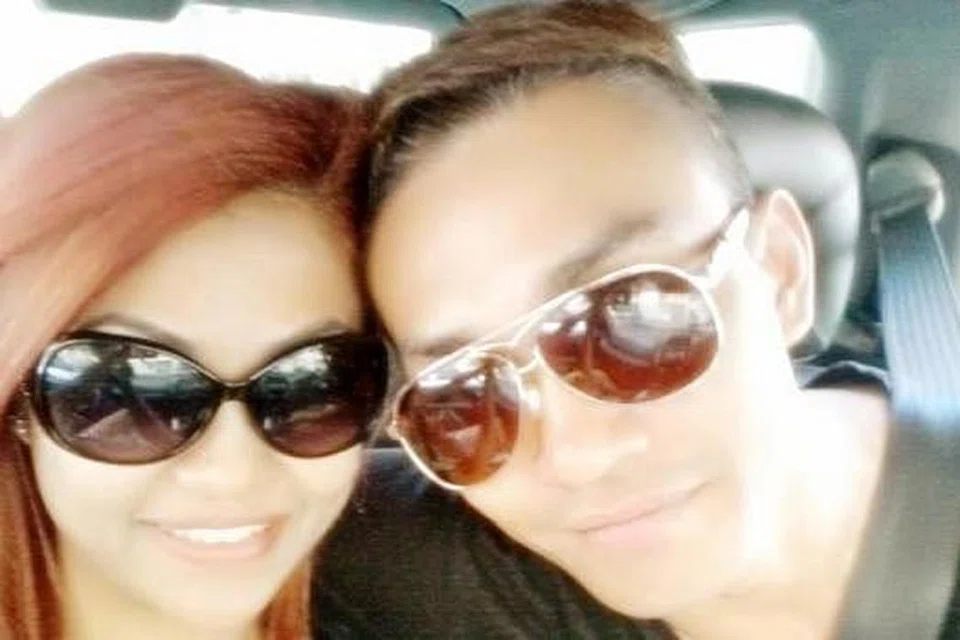 Allahyarham Mohamed Taufik Zahar bersama isterinya, Cik Nassida Nasir. 