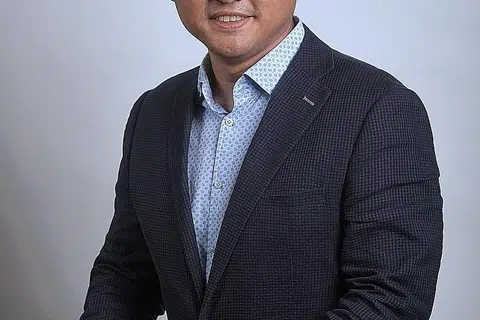 ENCIK ZAQY MOHAMAD