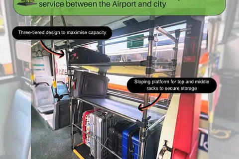 Rak tiga tingkat itu boleh muat sehingga enam bagasi besar dan dilengkapi dengan ciri penyimpanan selamat. 