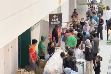 Program ‘Meat for Eid’ Jamiyah ini menyantuni masyarakat dengan pemberian daging, ayam dan barangan keperluan lain, bagi sambutan Hari Raya. 