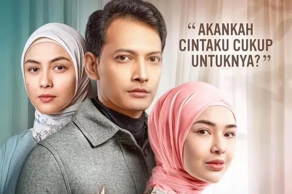 ‘1 Imam 2 Makmum’ adalah filem Indonesia tentang perebutan cinta antara seorang wanita yang masih terasa terkilan kerana suaminya sulit mencintainya dek terkenang arwah isterinya.