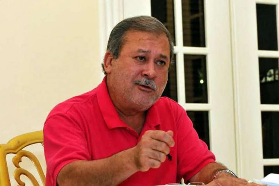 Sultan Ibrahim Almarhum Sultan Iskandar. 