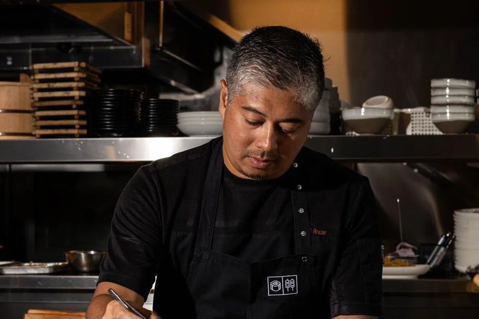 BINTANG MICHELIN: Cef Akmal Anuar memiliki lima restoran di UAE; termasuk 11 Woodfire yang diberi anugerah berprestij ‘One Michelin Star’ oleh Michelin Guide.