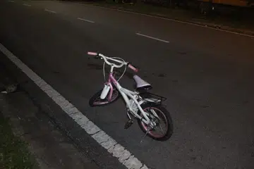 Basikal milik kanak-kanak perempuan yang maut selepas dirempuh secara tidak sengaja oleh sebuah kereta jenis ‘Perodua Ativa’ dalam satu kemalangan di Bandar Sri Sendayan, Seremban, Negeri Sembilan.