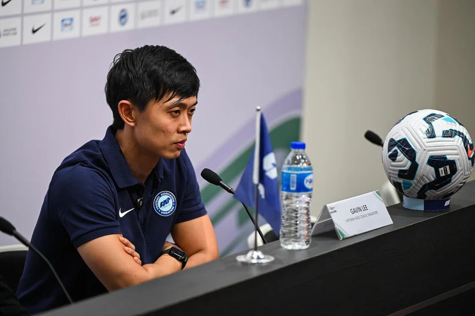 Jurulatih sementara Singa, Gavin Lee.