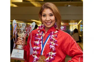 MUNCUL JUARA: Farah Bee Ismail merangkul gelaran juara dalam kategori Susuk Badan Model Wanita (Atas 165 sentimeter) dalam Kejohanan Sukan Bina Badan dan Susuk Badan Asia Tenggara yang ke-16 di Yangon, Myanmar, yang berlangsung pada 16 hingga 20 Mei lalu. - Foto BH oleh ROSLEE ABDUL RAZAK