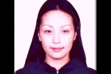 Wanita warga Mongolia yang juga model, Altantuya Shaariibuu, mati dibunuh di Malaysia pada 2006.