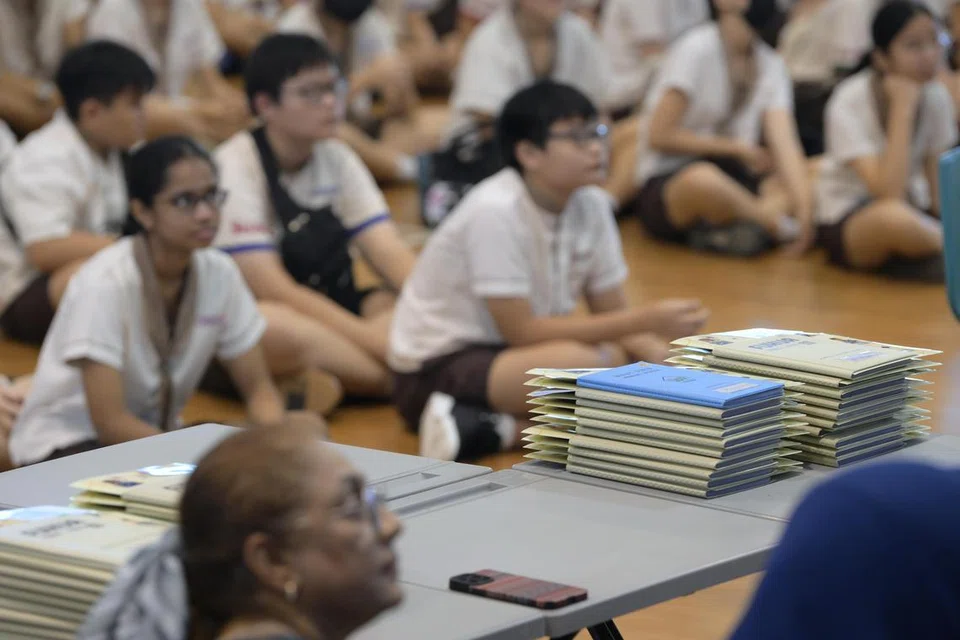Murid darjah enam pada tahun 2024 telah mengemukakan sejumlah 42,500 permohonan melalui skim Kemasukan Langsung ke Sekolah (DSA) meningkat daripada 38,000 pada 2023. 
