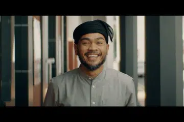 PERJUANGKAN MUZIK MELAYU: Encik Muhammad Riduan Zalani menceritakan cintanya terhadap muzik dalam filem Perbarisan Hari Kebangsaan. 