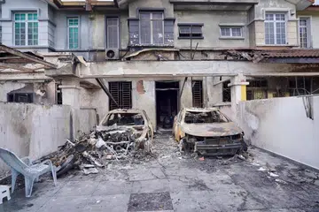 tailong, Singapura, ceti haram Malaysia, jenayah kewangan