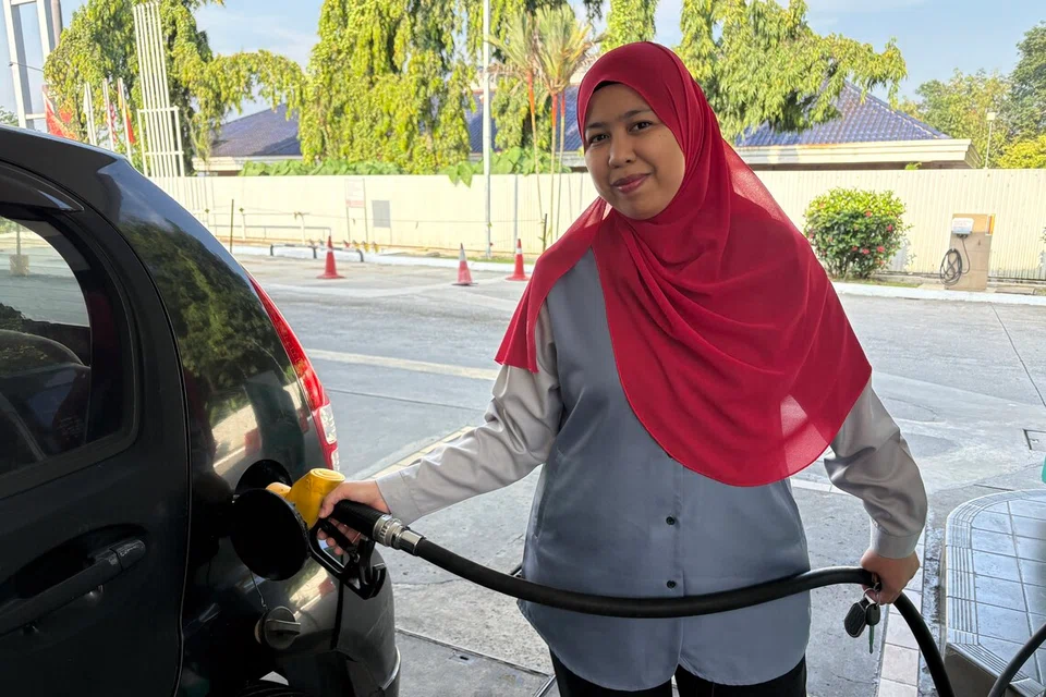 Jurujual alat penapis air, Cik Suria Putri Zainal, 38 tahun.