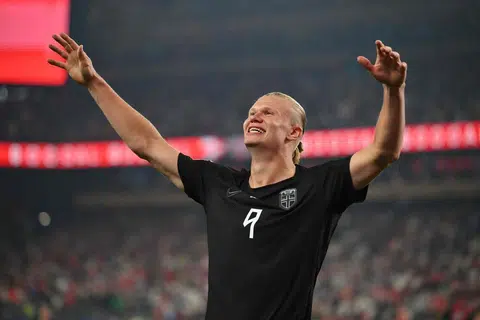 Penyerang Norway, Erling Haaland, menyumbang dua gol dalam kemenangan 3-2 ke atas Senegal dalam perlawanan Kumpulan I Piala Dunia 2026 di Stadium New York/New Jersey pada 22 Jun (23 Jun Waktu Singapura).