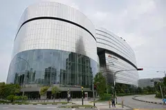 Singapura, Mediacorp, buang kerja, media, ekonomi