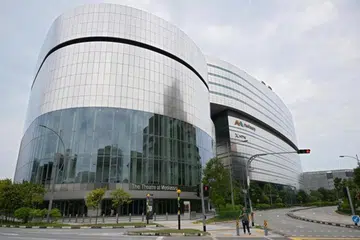 Singapura, Mediacorp, buang kerja, media, ekonomi
