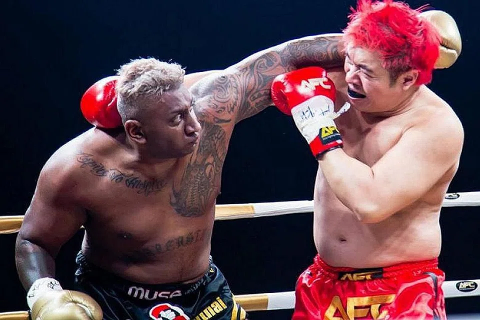 DALAM KEADAAN BAIK BAGI PERLAWANAN: Mendiang Pradip Subramanian menjalani pemeriksaan perubatan sebelum perlawanan menentang personaliti YouTube Steven Lim dan didapati dalam keadaan baik. - Foto FACEBOOK/ASIA FIGHTING CHAMPIONSHIP