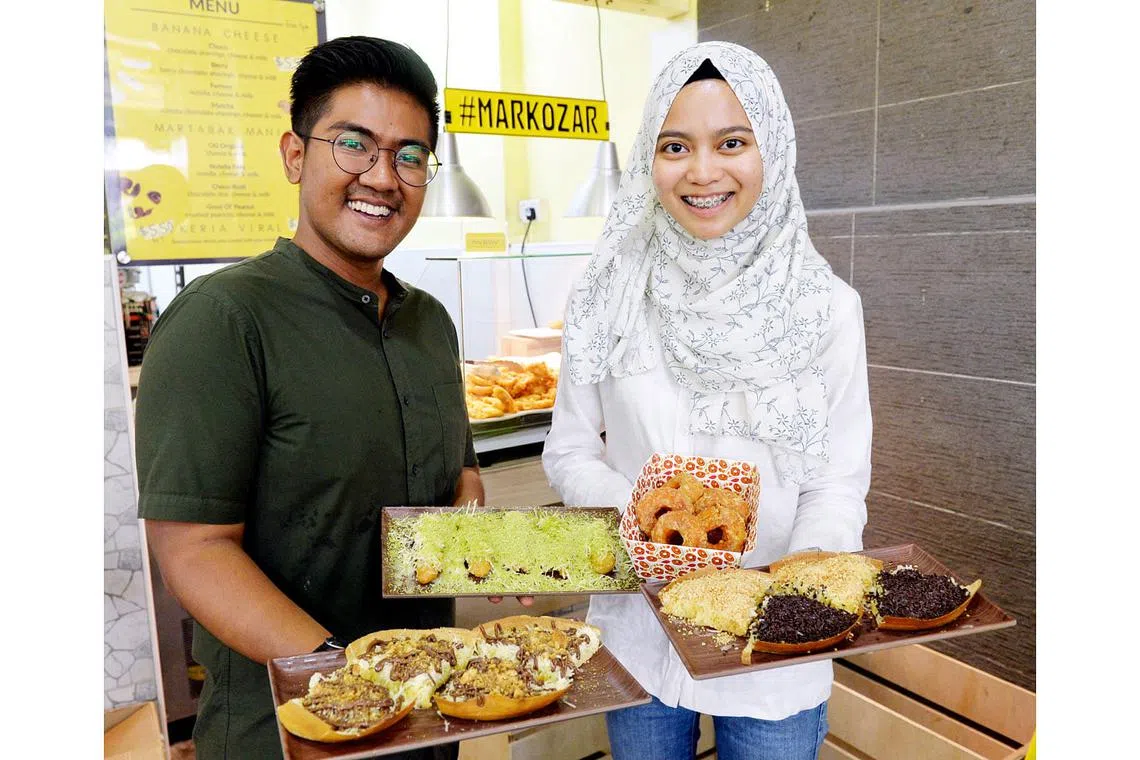 Cinta 'manis' bertapak di pasar malam, Berita Gaya Hidup - Beritaharian.sg