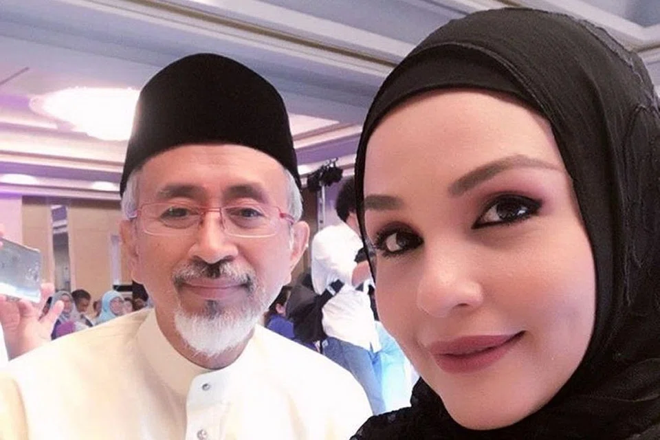 GEJOLAK RUMAH TANGGA: Noryn Aziz and suami Datuk Raja Kamarul Bahrin Shah Raja Ahmad Baharuddin Shah kini melalui proses mahkamah. - Foto INSTAGRAM NORYN AZIZ