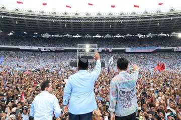 Gandingan Encik Prabowo Subianto, dan pasangannya, Encik Gibran Rakabuming Raka, mendahului pesaing mereka dalam pilihan raya 14 Februari kini berdepan dengan dakwaaan penipuan dalam pilihan raya sedang tiada bukti kukuh dikemukakan mengenai dakwaan sedemikian.  