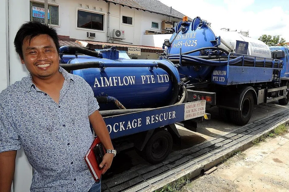 Encik Roslan Tamin, pemilik Aimflow Pte Ltd.