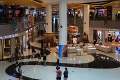 Jumlah jualan runcit dianggarkan sebanyak $4.4 bilion pada Julai, dengan urus niaga dalam talian merangkumi 15.4 peratus daripada jumlah keseluruhan, turun daripada 16.4 peratus pada Jun lalu.