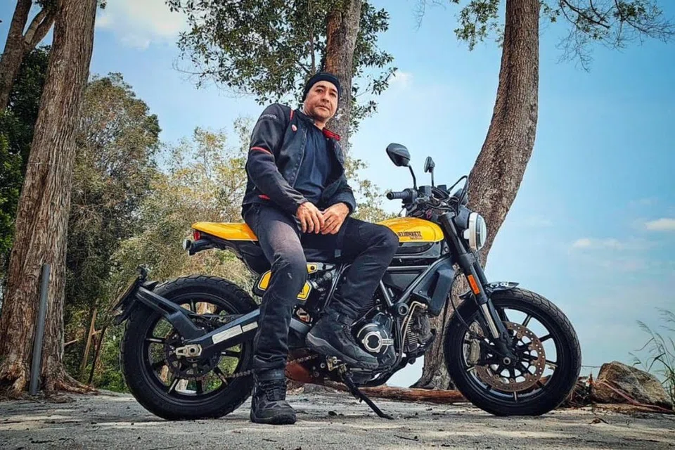 Meronda ke tempat-tempat cantik dengan pemandangan indah merupakan antara perkara yang menenangkan hati Tony Eusoff pada masa lapang.