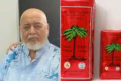  Allahyarham Abdul Razak Sibli merupakan anggota keluarga terakhir yang mewarisi perniagaan Teh Cap Pokok Kelapa, Haroon Bin Ali, sebelum ia diambil alih pemilik baru pada 2021.