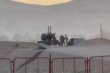 Gambar fail menunjukkan anggota tentera mengawal kemudahan nuklear di Zardanjan dekat Isfahan, Iran, pada 19 April 2024.