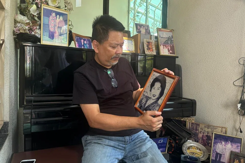 Pengarah muzik, Indra Shahrir Ismail, mengenang jasa ibunya, Allahyarhamha Nona Asiah, yang telah mendorong beliau menjadi seorang karyawan muzik.