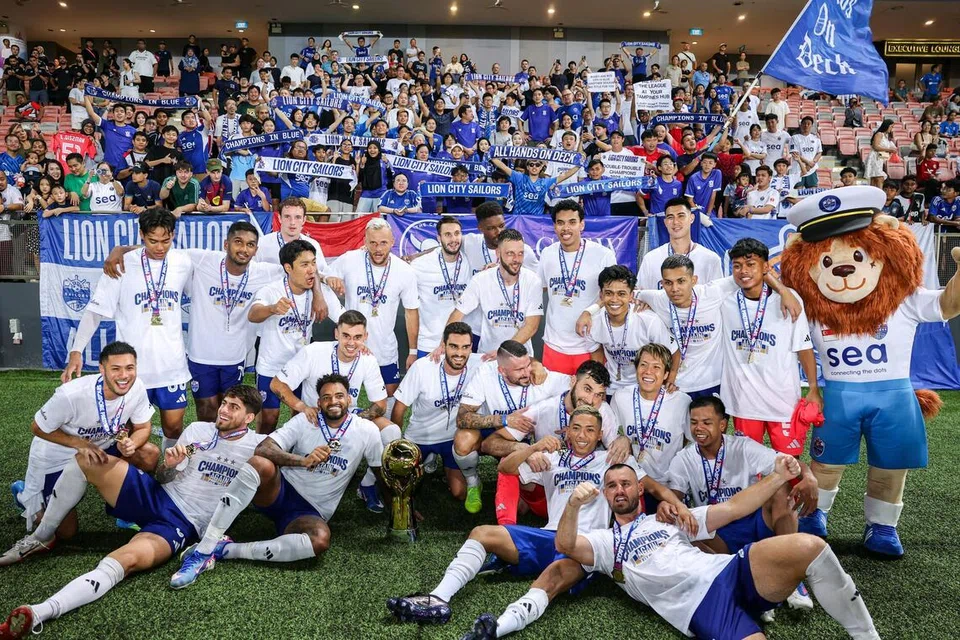 Lion City Sailors menjulang trofi Liga Perdana Singapura (SPL) buat dua musim berturut-turut di Our Tampines Hub pada 17 Mei walaupun tewas 3-2 kepada BG Tampines Rovers. Ini bermakna pasukan bergelar Sailors itu telah memenangi kejuaraan liga tiga kali dalam tempoh enam tahun sejak kelab itu dimiliki secara privet pada 2020.