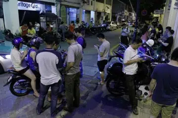 Pemain Pokemon Go di kawasan Lebuh Acheh dan Lebuh Cannon di Pulau Pinang. 