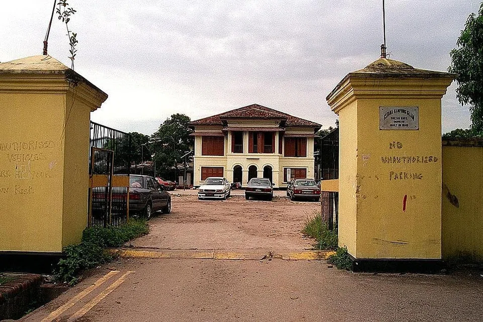 ISU ISTANA KAMPONG GLAM: Penduduk Istana Kampong Glam ditempatkan semula pada 1999 bagi kerja pembangunan warisan Melayu.