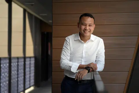 KETUAI ROMBONGAN: Mayor Majlis Pembangunan Masyarakat (CDC) South East, Encik Fahmi Aliman (gambar) mengetuai rombongan AP yang  kini berada di Jakarta untuk menyertai Perhimpunan Agung Ke-44, Perhimpunan Antara Parlimen ASEAN.