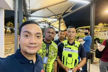 DATUK ONN HAFIZ GHAZI: Beri jaminan isu Kompleks Kastam, Imigresen dan Kuarantin (CIQ)  Bangunan Sultan Iskandar (BSI) di Johor Bahru dan Kompleks Sultan Abu Bakar (KSAB) di Iskandar Puteri dijangka dapat diatasi selewat-lewatnya hujung bulan ini.