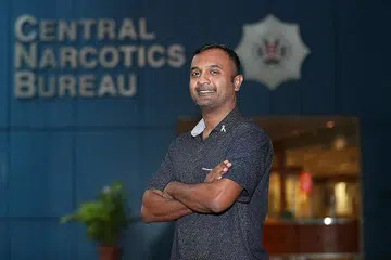 TEGAS MENENTANG DADAH: Timbalan Pegawai Pemerintah Divisyen Penguatkuasa 'J', DSP Mohaideen Abdul Kadir Gose Ahmad Sha, sangat tegas dengan pendiriannya berusaha menuju ke arah Singapura yang bebas dadah. - Foto BM oleh TIMOTHY DAVID