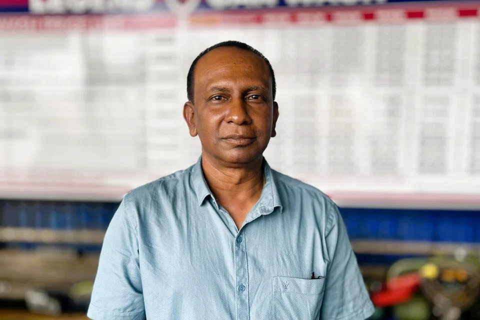Pengurus Legend Car Wash, Encik Ramesh D Ponnayah, berkata warga Singapura lebih kerap datang pada waktu malam selepas berbuka ketika bulan Ramadan.