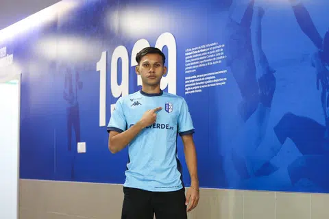 PELUANG KERJAYA: Khairin Nadim menandatangani kontrak selama satu setengah tahun bersama pasukan divisyen kedua Portugal, FC Vizela.