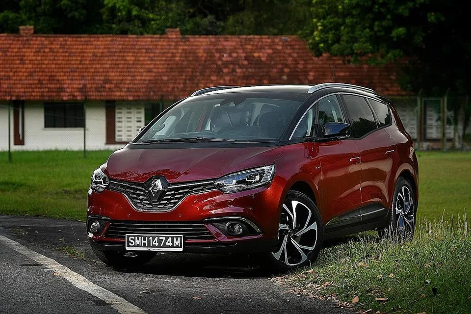 RENAULT GRAND SCENIC DIESEL BOSE 1.5T dCi BOSE Edition.