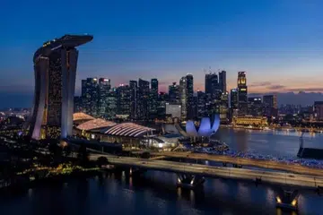 Laporan HSBC pada 2022 mengenai peningkatan kekayaan Asia meramalkan jumlah jutawan di Singapura meningkat kepada 700,000 orang menjelang 2030.