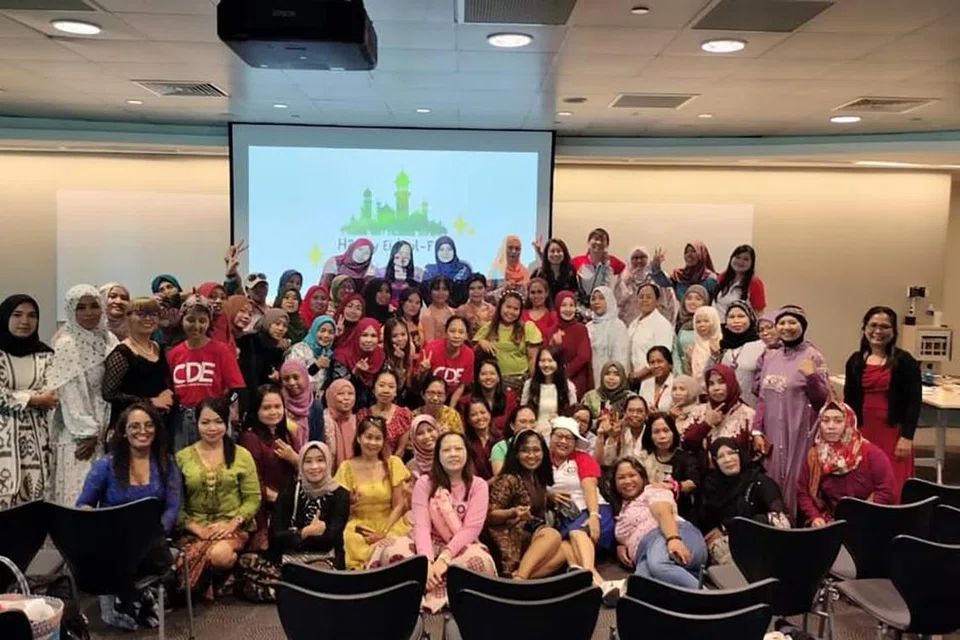 Sambutan Hari Raya dan Hari Kartini dihadiri ramai pembantu rumah migran bersama Kelab Persahabatan Indonesia (FCI) dan Pusat bagi Pekerja Domestik (CDE).