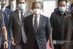 TAN SRI MUHYIDDIN YASSIN: Pemimpin pertama menghadap Yang di-Pertuan Agong pagi semalam.