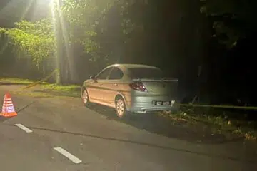 Kereta digunakan untuk membawa mangsa sebelum disamun di tepi jalan dekat Taman Melawati.