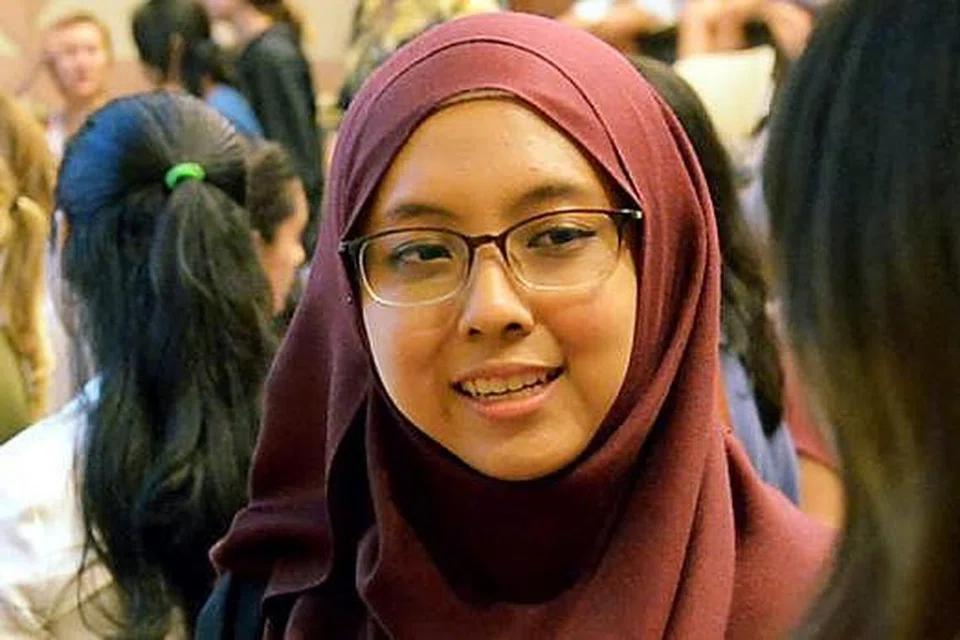 CIK DIYANAH HARDY: Turut giat dalam kempen Girls2Pioneers anjuran Jawatankuasa Singapura bagi Wanita Pertubuhan Bangsa-Bangsa Bersatu yang bertujuan menggalak wanita menceburi kerjaya dalam jurusan sains, teknologi, kejuruteraan dan matematik yang sejauh ini dikuasai kaum lelaki.