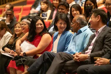 MELINDUNGI WANITA: Encik K. Shanmugam (dua dari kanan), Cik Sun Xueling dan Cik Yeo Wan Ling di persidangan SG Her Empowerment pada Isnin.