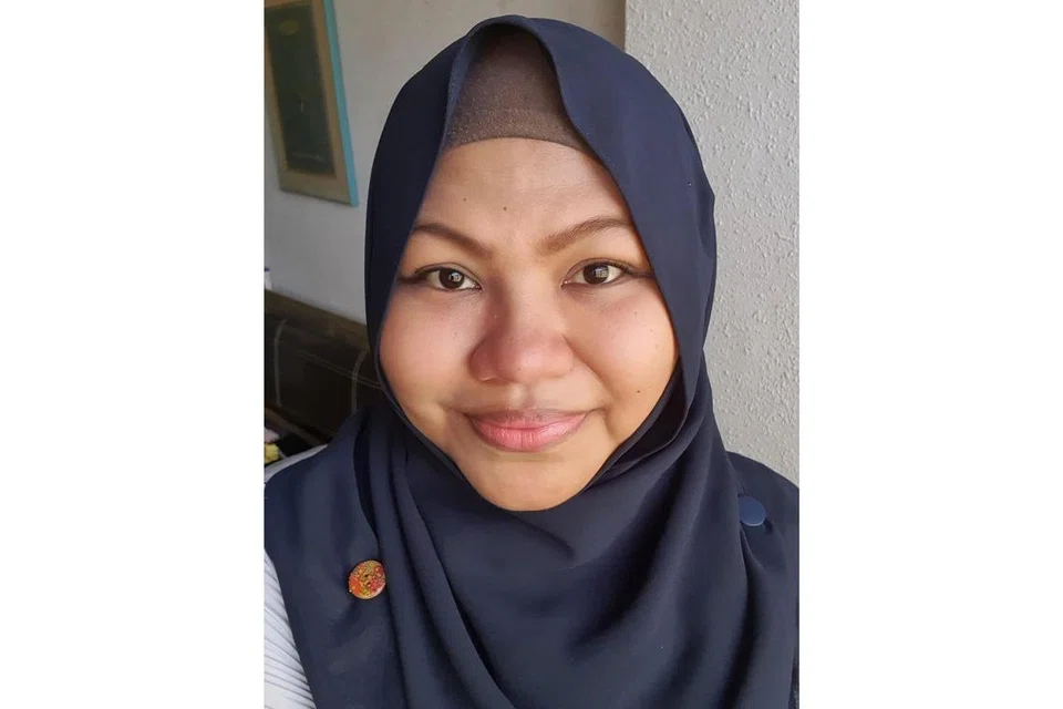 "Apabila saya dapat tahu tentang penyertaannya dalam pertandingan ini, saya tergerak untuk menyokongnya. Gembira melihatnya melakukan persembahan yang hebat setelah lama tidak melihatnya keluarkan lagu yang baru.'' - Cik Nur Shayati Mohd Abd Jalil, peminat Aweera.