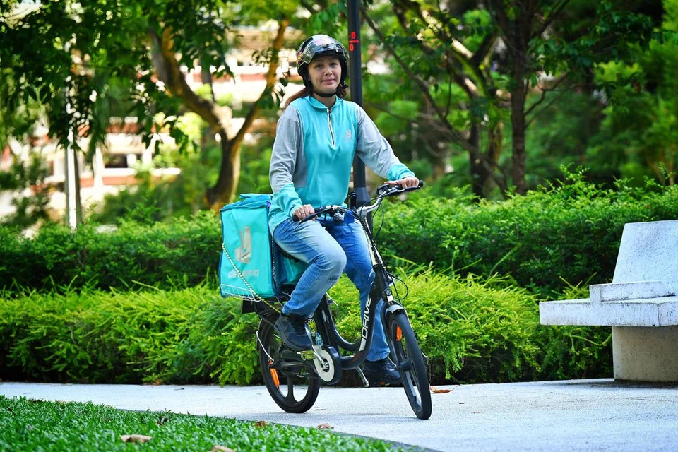 Cik Melissa Sailla hanya keluar bertugas ketika anaknya bersekolah atau ketika anaknya sedang lenyak tidur di rumah.