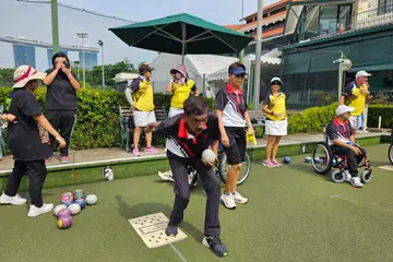 TUJUAN BARU: Pemain boling padang Singapura Mahendran Pasupathy akan membuat penampilan sulungnya dalam Sukan Para Asia Hangzhou pada Oktober di usia 76 tahun. 