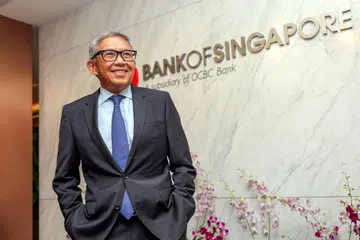 Ketua Pegawai Eksekutif Bank of Singapore, Encik Bahren Shaari, berkata Barclays berkata pelanggan mereka "lebih daripada yakin pada keupayaan dan kecekapan Bank of Singapore". 