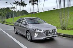 HYUNDAI IONIQ HYBRID: Model generasi kedua kereta jenama Korea yang menggabungkan enjin petrol dan motor elektrik yang dikuasai bateri. - Foto BIG FISH PUBLISHING
