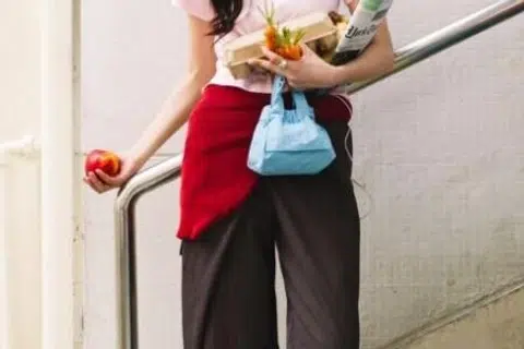 Pakaian harian yang selesa daripada Beyond The Vines kini tampil dalam warna baharu yang ceria untuk musim bunga.